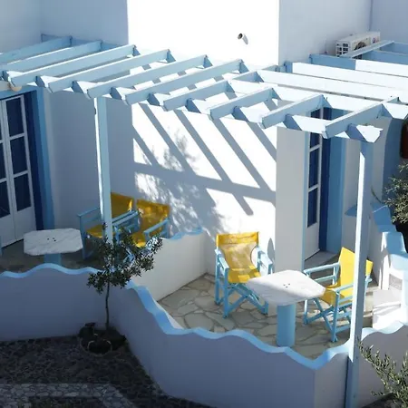 Studios Apartments Perivolos 3* Perivolos (Santorini)